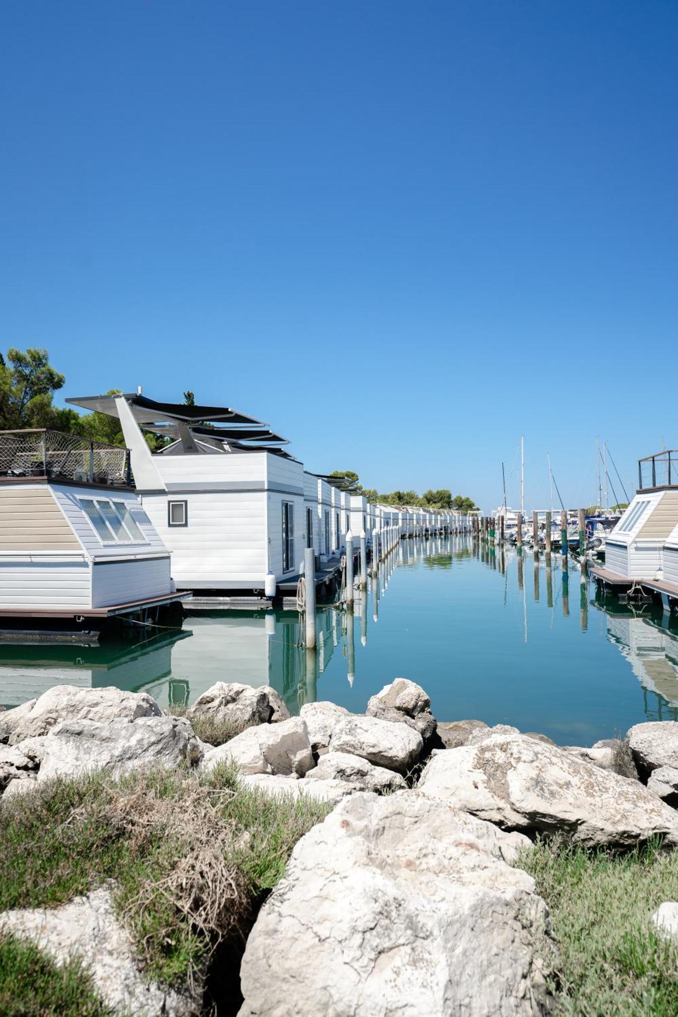The Sea Lodges Portoroz - Bootshaus Floating Sea House Екстериор снимка