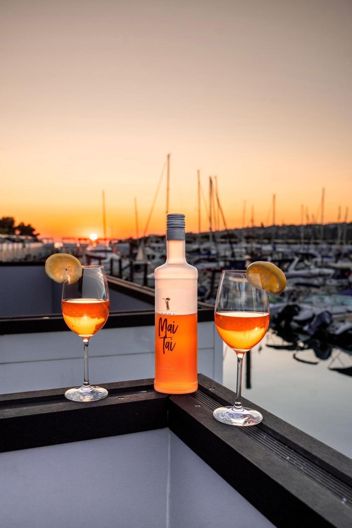 The Sea Lodges Portoroz - Bootshaus Floating Sea House Екстериор снимка